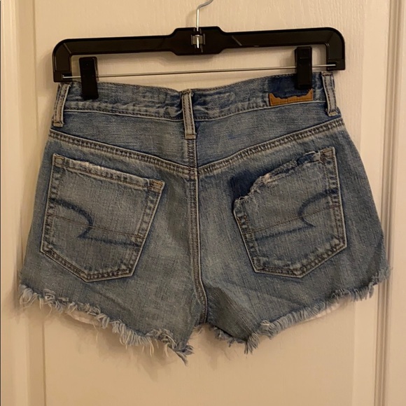 American Eagle High-Waisted Light Wash Shorts - Picture 2 of 5